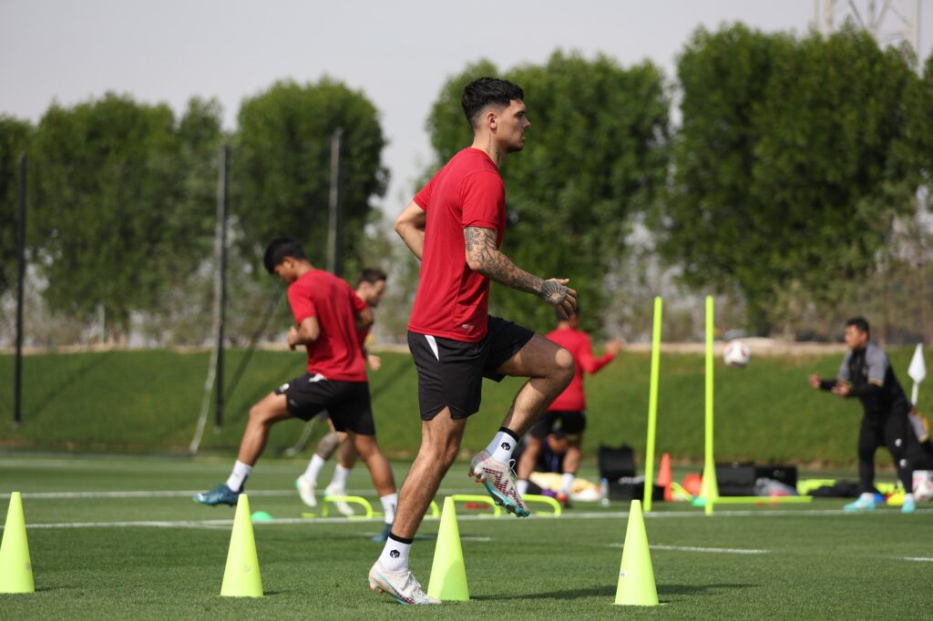 Shayne Pattynama siap diturunkan saat laga melawan Vietnam, Jumat (19/1/2024).