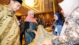 Gubernur Khofifah